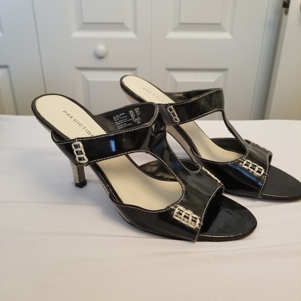Predictions Black Patent T-Strap Heeled Sandals Mules White Contrast Stitch 8.5W